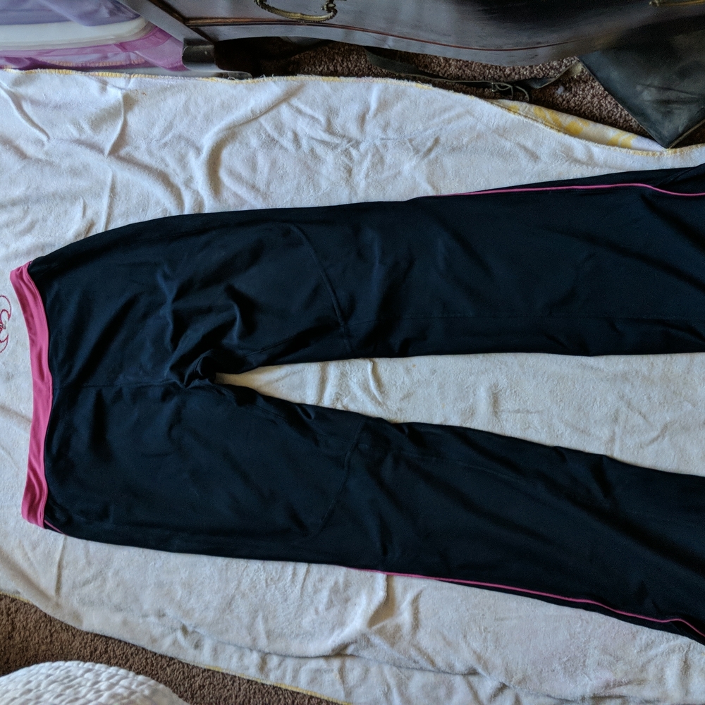 exercise pants - Picture 2 of 2